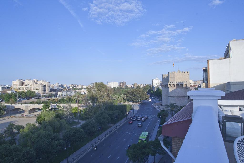 Blanq Carmen Hotel Valensiya Dış mekan fotoğraf